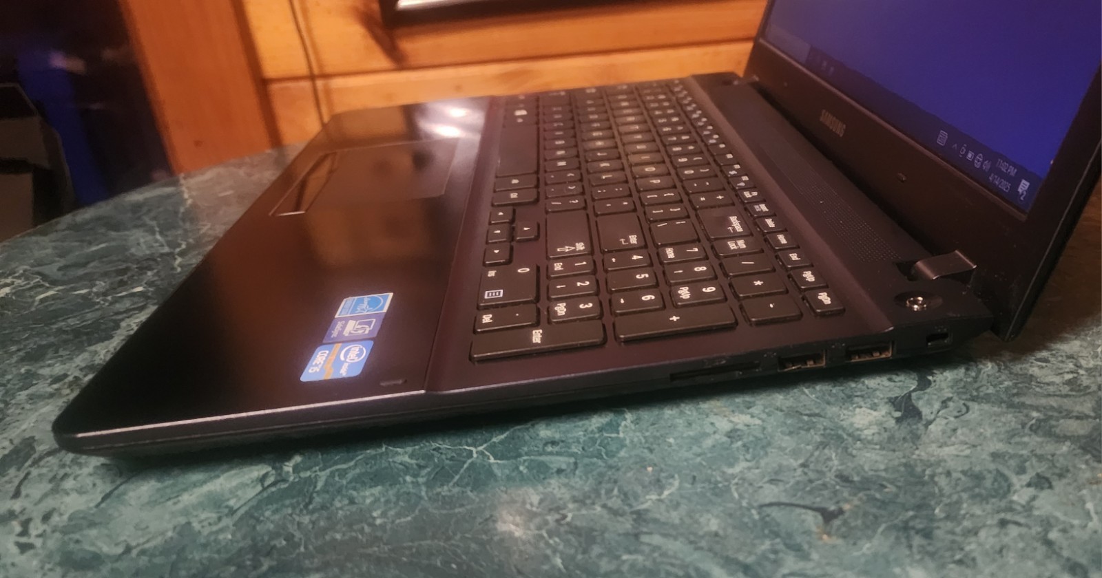 Samsung 470R Laptop Core i5 8GB 650GB Windows 10 • Reconditioned w/Power Supply