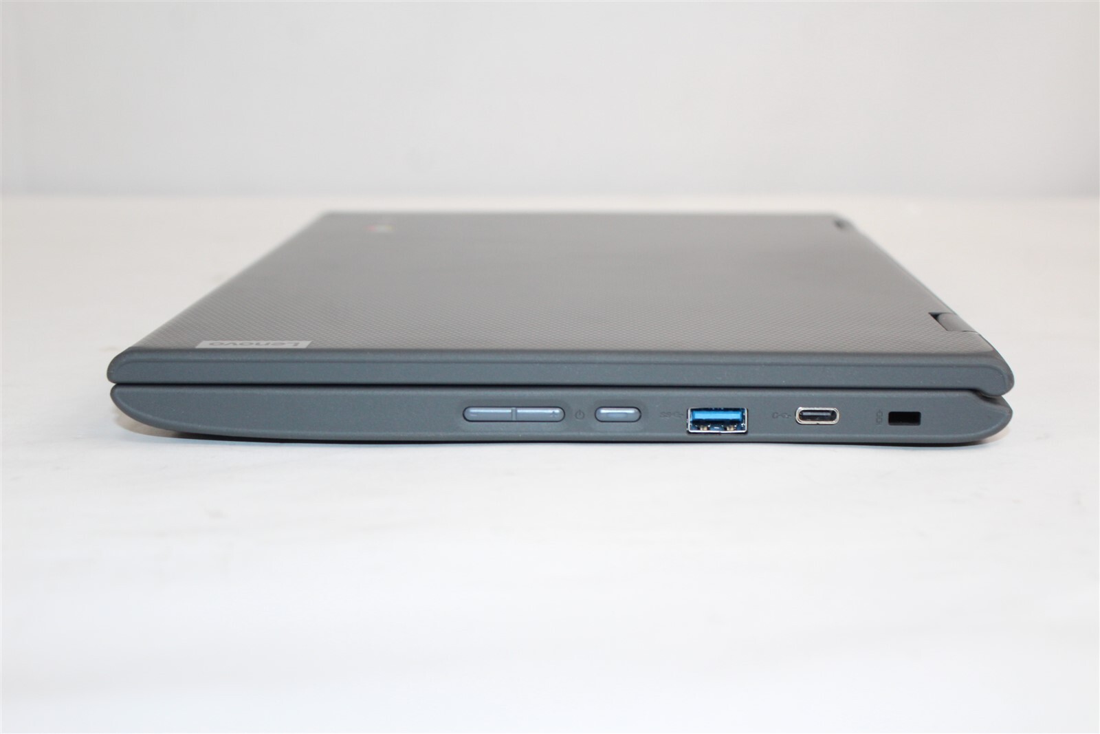 Lenovo ChromeBook 300E Gen 2 11.6″ HD Touch AMD A4-9120C 1.6GHz 4GB 32GB eMMC