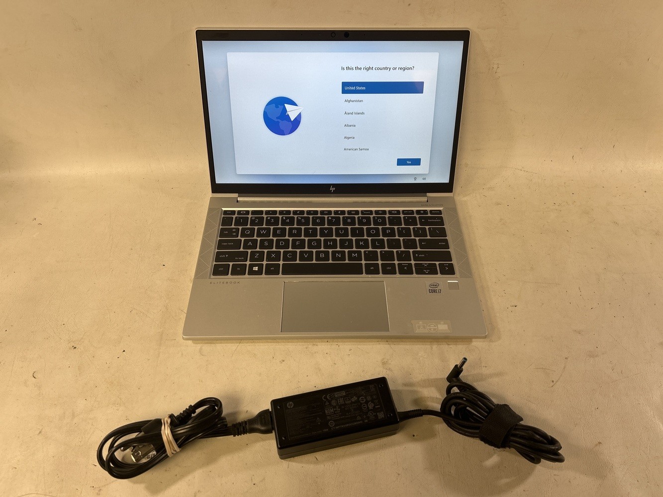 HP EliteBook 830 G7 13.3″ FHD Intel Core i7-10610U 32GB 256GB SSD