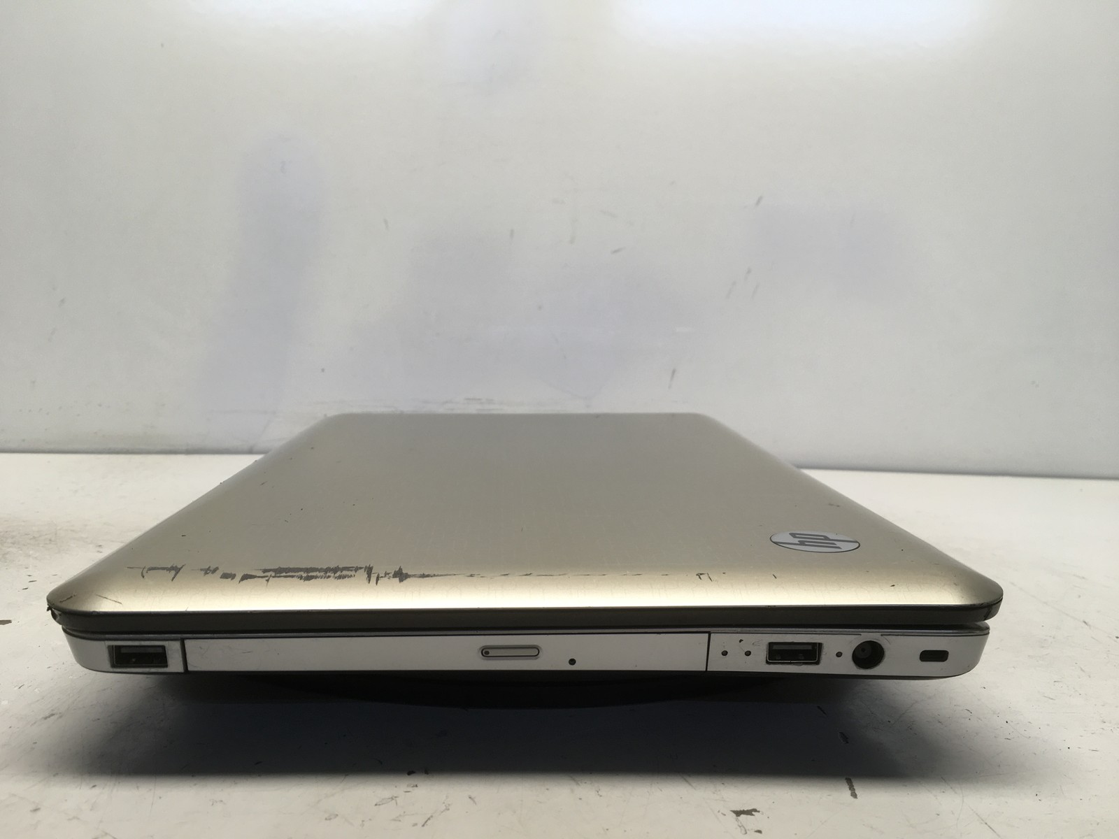 HP Pavilion DV6-3010US AMD Turion II P520 2300MHz 4 GB NO HDD No Batt