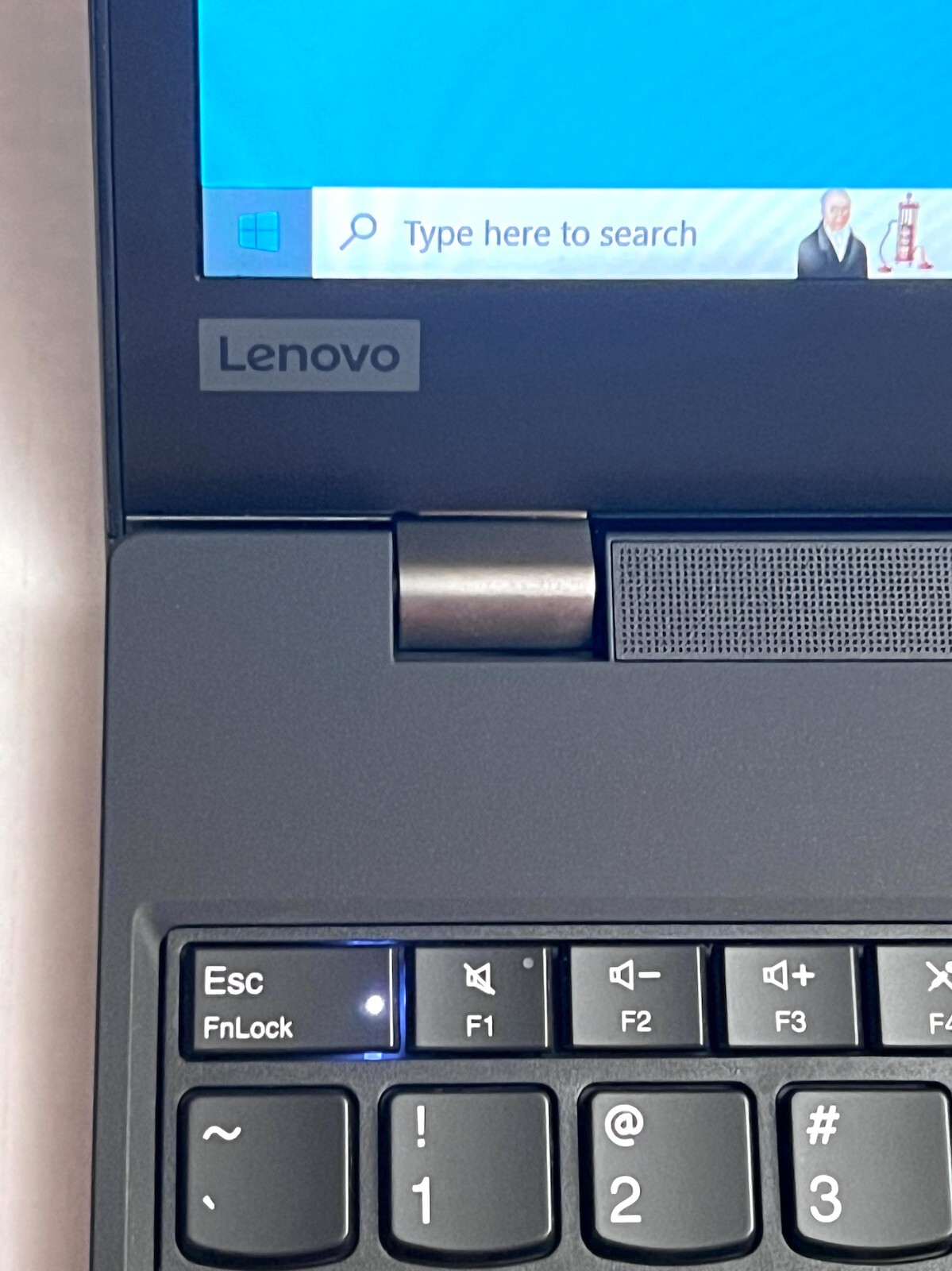 Lenovo T15 20S6-CT01WW Core i7-10510u 16GB 512GB 15.6″ – Warranty July 24