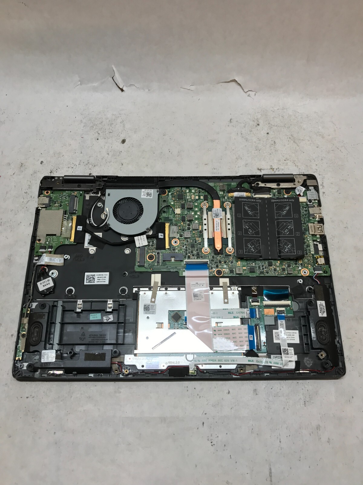 Dell Latitude 3379 13″ Laptop Intel Core i3 NO RAM NO SSD/OS For Parts AS IS DW