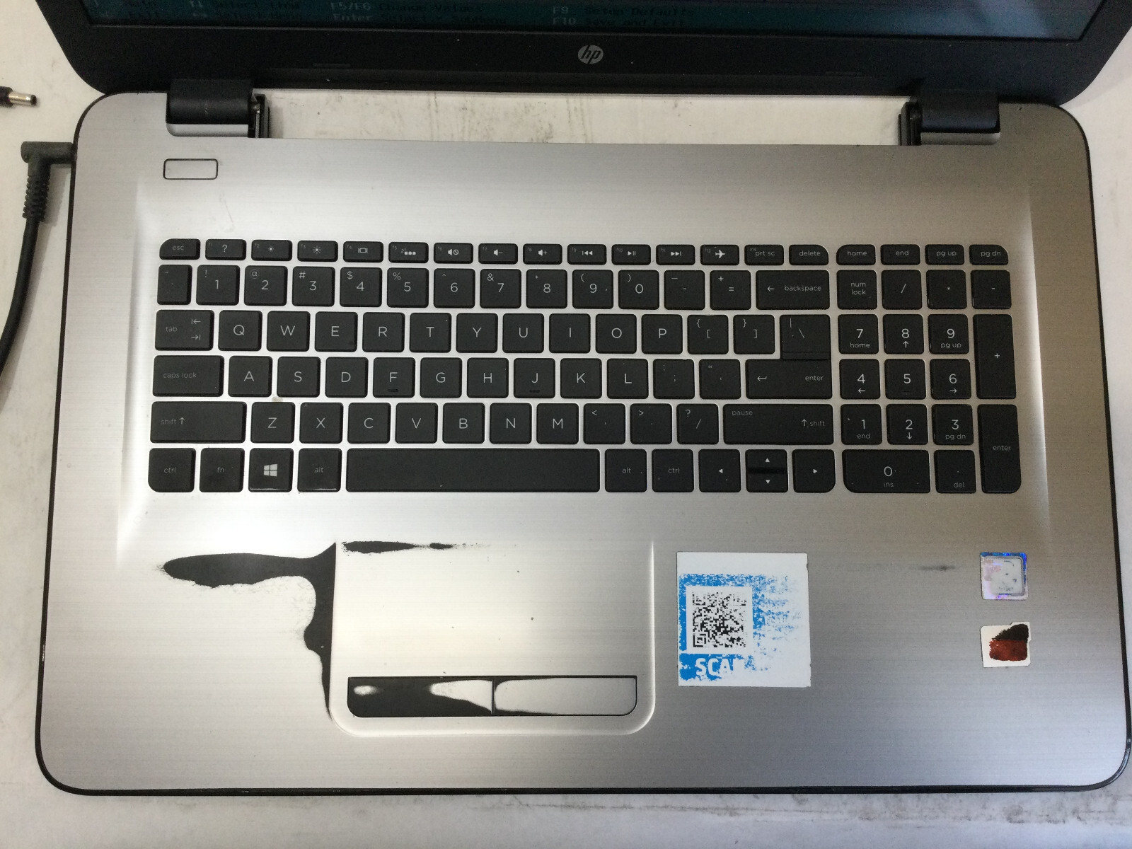 HP NOTEBOOK 17-X127CL – BOOTS TO BIOS – INTEL I7-7500U – NO RAM – READ DESC-BB
