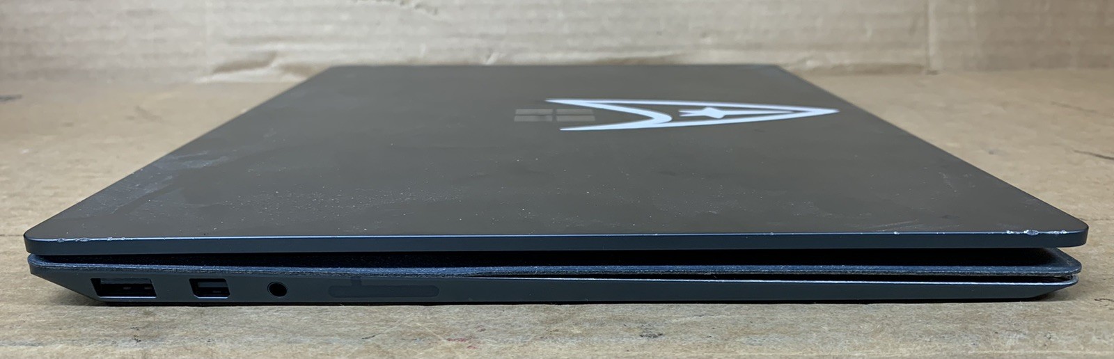 Microsoft Surface Laptop 1769 Intel Core i5-7300U 8GB DDR4 RAM 256GB SSD Win 10P