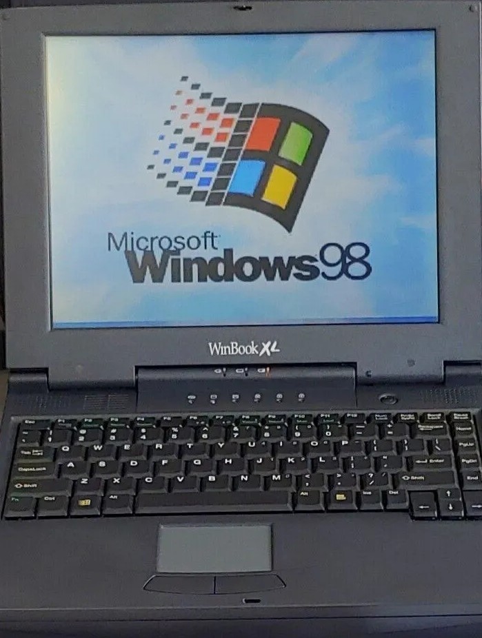 WinBook XL AMD-K6 233MHz MMX 32MB RAM 2.1GB HDD Windows Choice Grade A+ Vintage!