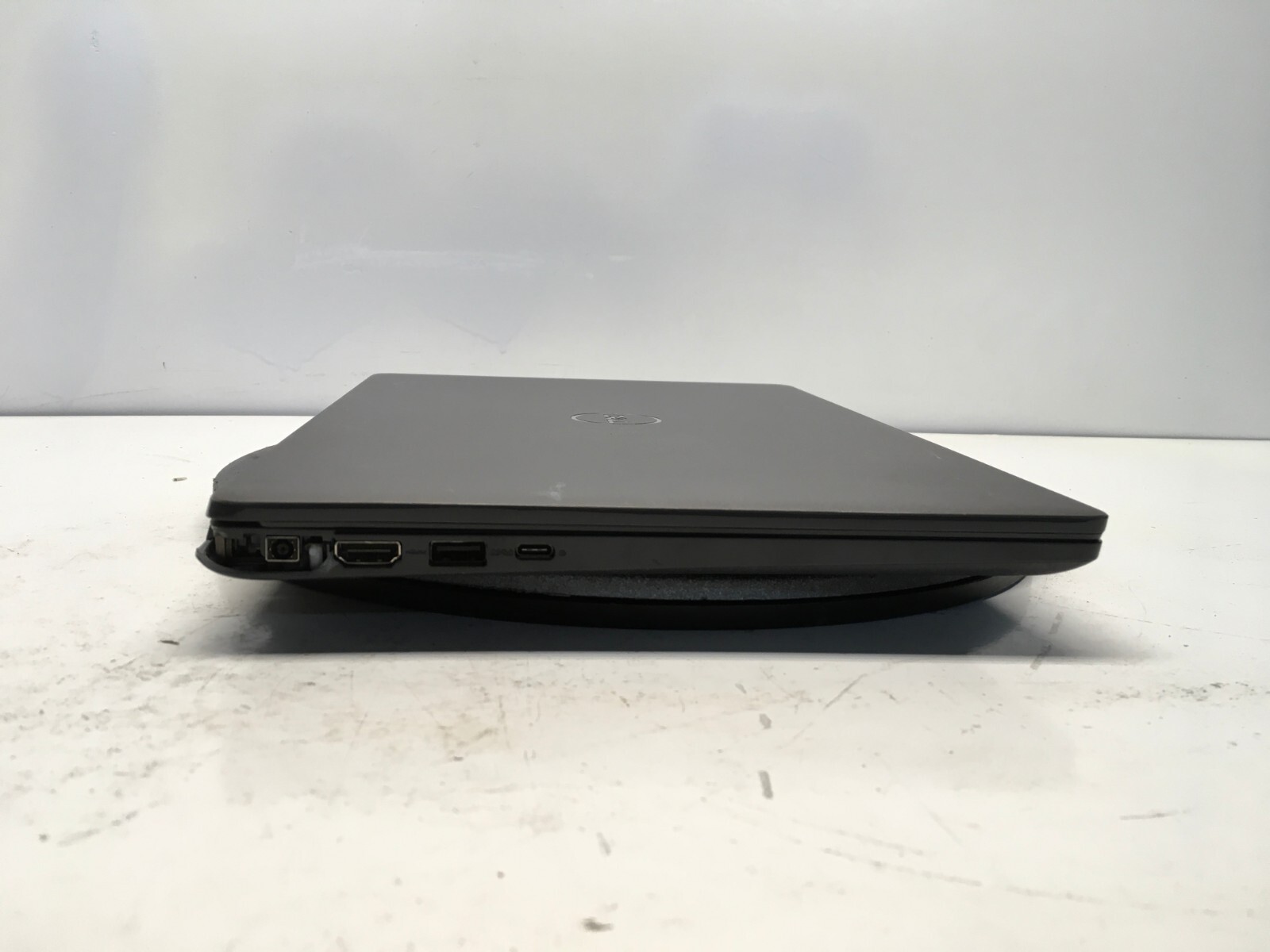 Dell Latitude 3410 Laptop Intel Core i7-10510U 16GB Ram 256 GB SSD Windows 11