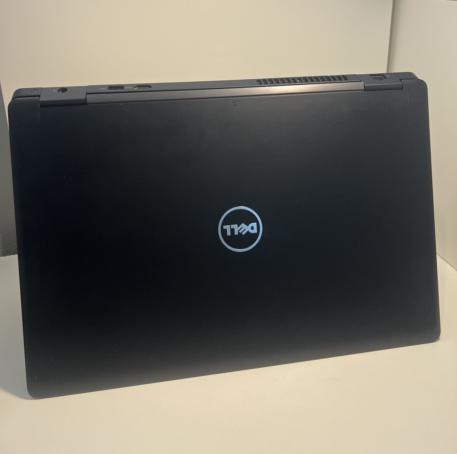 Dell Latitude 5580 Intel i3-7100U 4GB RAM No SSD/OS 15.6″ Display Laptop