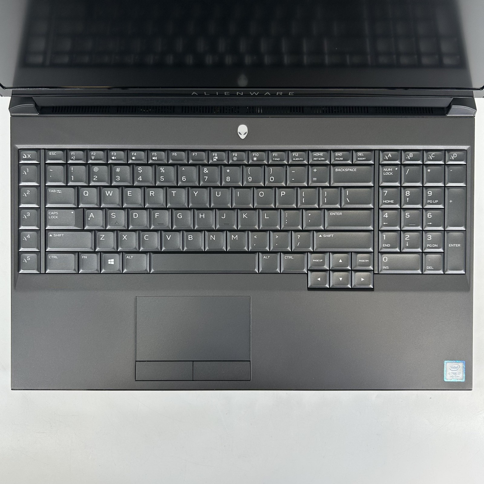 Dell Alienware Area-51m R1 17.3 FHD i7-9700 3.00GHz 32GB 256GB SSD GTX 1660 Ti