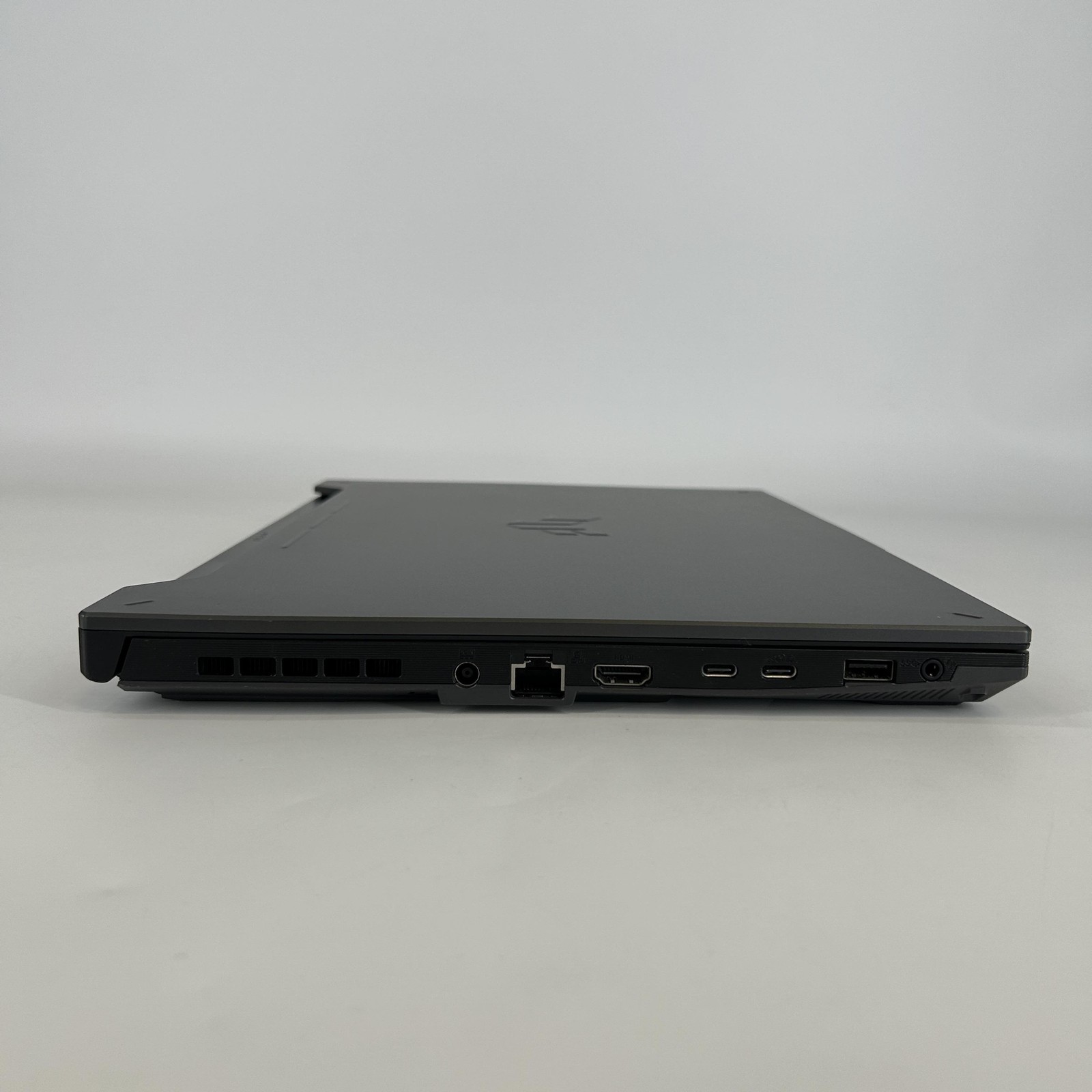 Asus TUF F15 15 144Hz FHD 2.4 GHz i7-13620H 16GB 1TB SSD NVIDIA RTX 4070