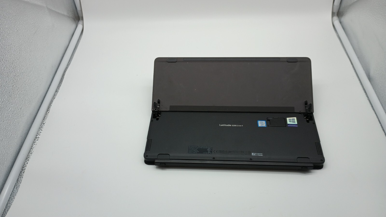 Latitude 5290(No charger!).i5 8th gen(4cores,8threads).8GB.256GB M.2.12.5″Touch.
