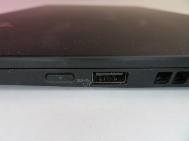 LENOVO THINKPAD X1 CARBON GEN 8 i7-10610U 16GB RAM 512GB NVMe W11PRO **READ
