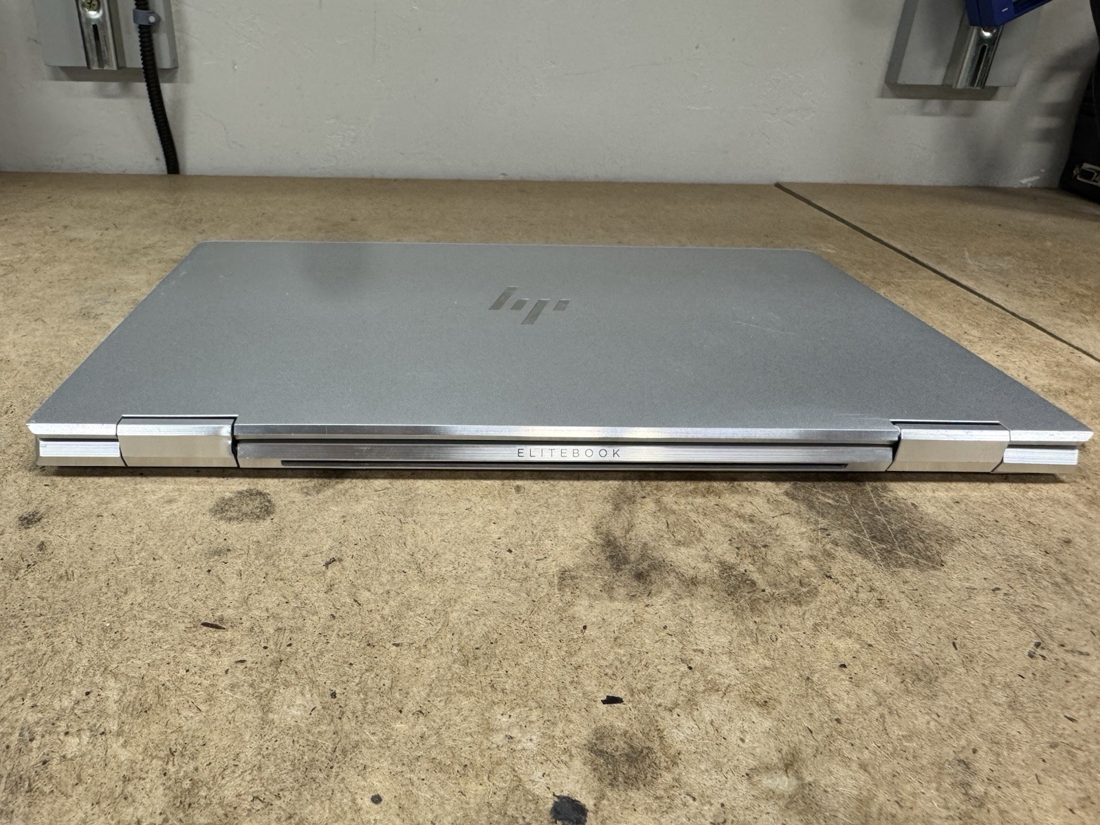 HP EliteBook X360 1030 G8 2-in-1 Core i7-1165G7 2.80GHz BAD FOR PARTS REPAIR