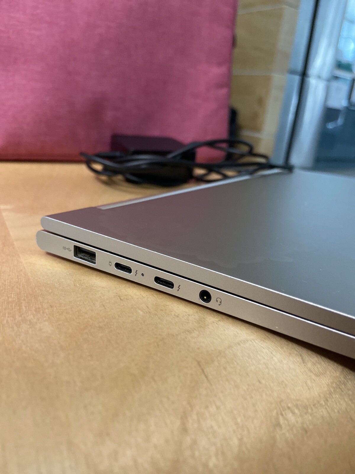 Lenovo Yoga 9 Series (Model C940-14iil)
