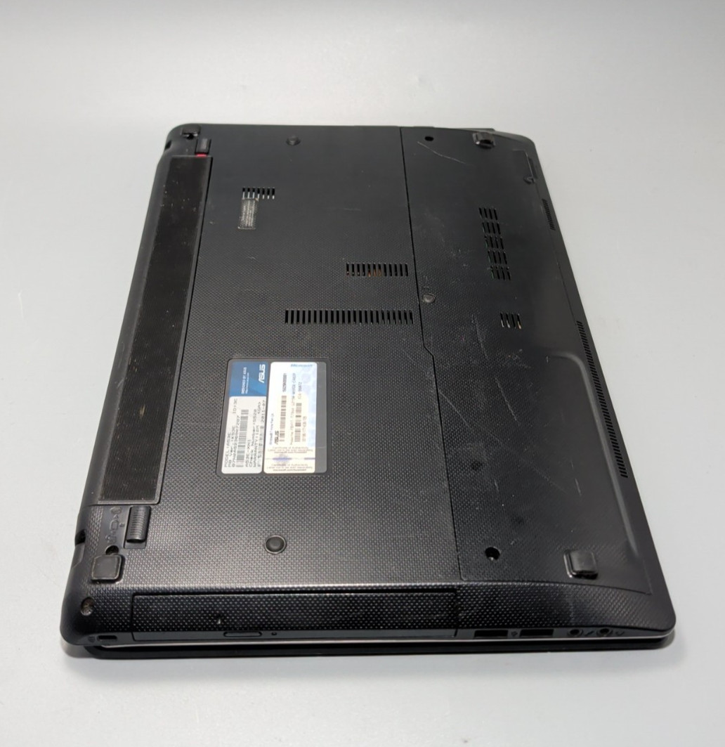 ASUS K53E- PENTIUM B940@2.0Ghz/8GB RAM/160GB SSD/WiFi/Linux Mint