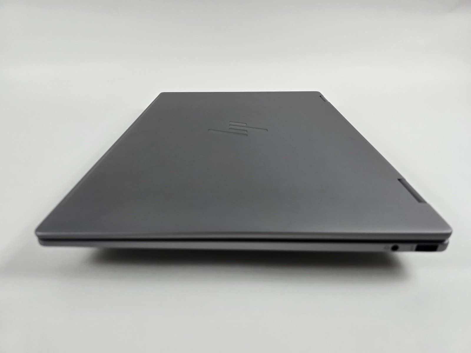 HP Envy x360 16″ WUXGA 2-in-1 Touch Ryzen 7 8840HS 16GB 1TB SSD – Used