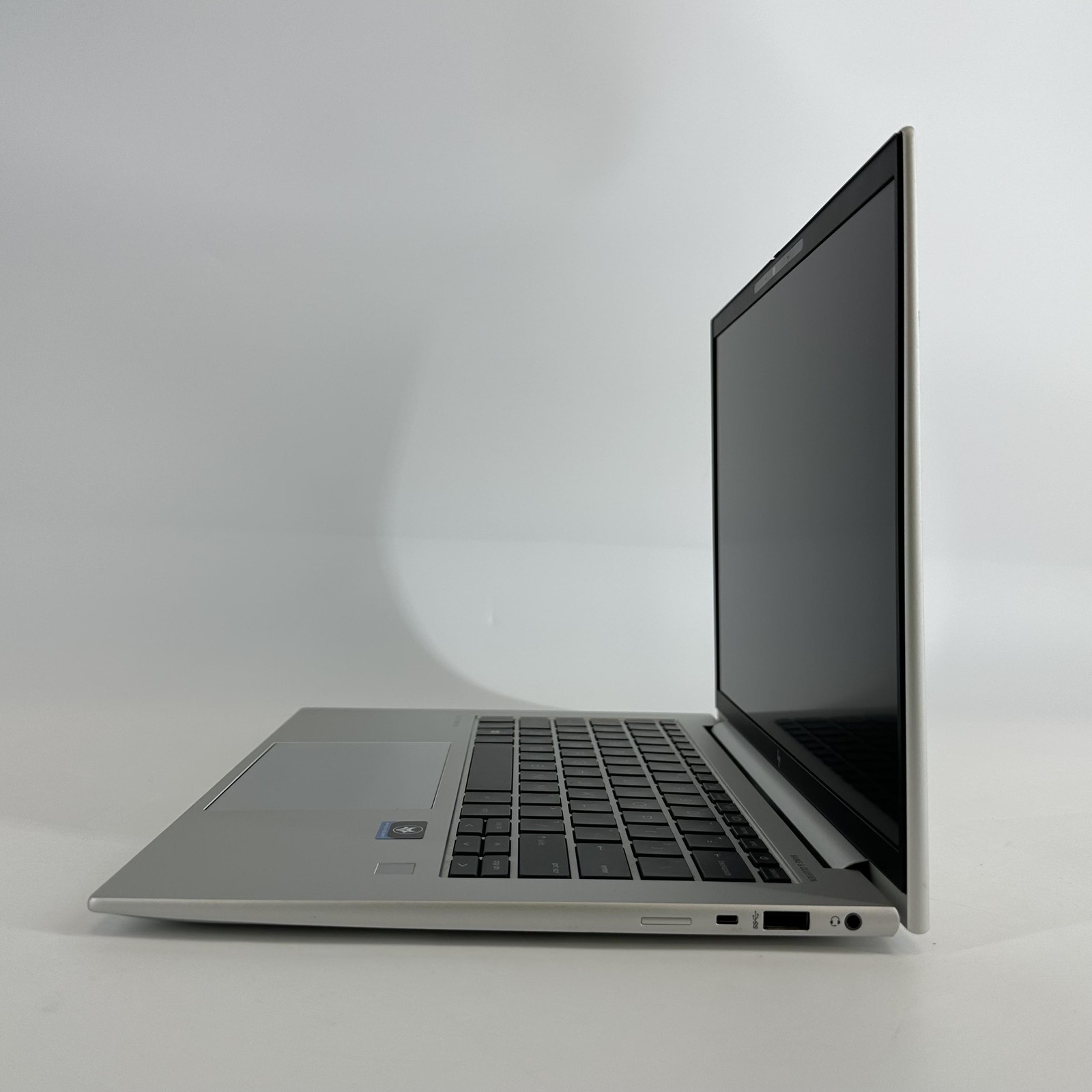 HP Elitebook 845 G9 14 FHD+ 2.7 GHz Ryzen 7 PRO 6850U 16GB 512GB SSD Very Good