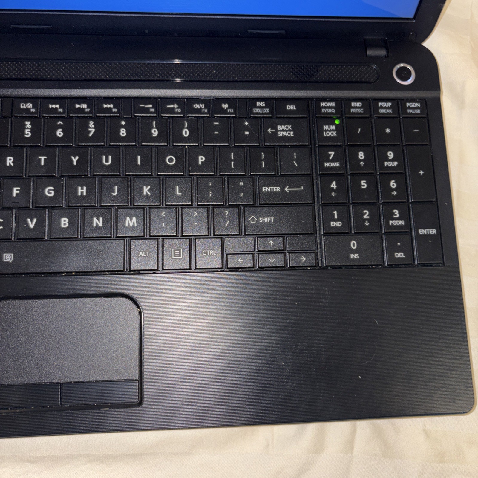 Toshiba C55-A5100 – i3-3120M 2.50 GHz, 6 GB, no hdd – Laptop For Parts