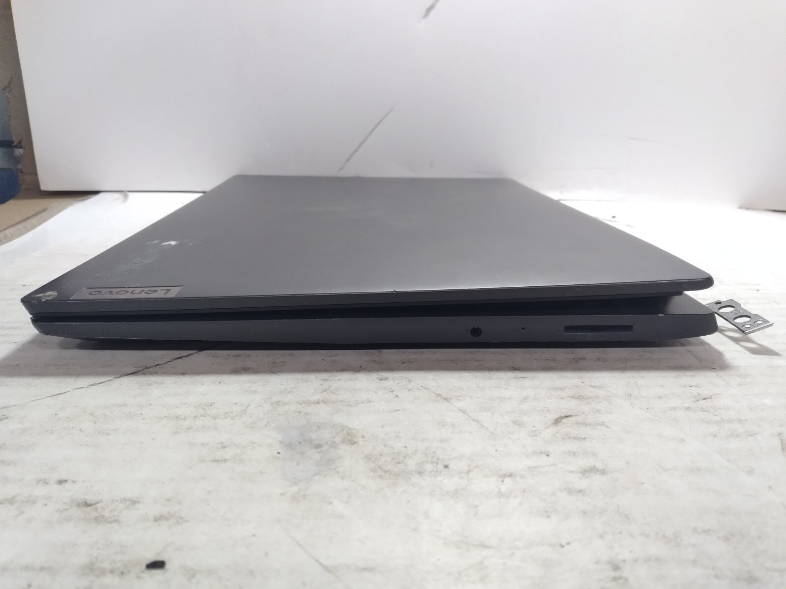 Lenovo V15 G1 IML w/i3-10110U, 4GB RAM Laptop for Parts/Repair #0190