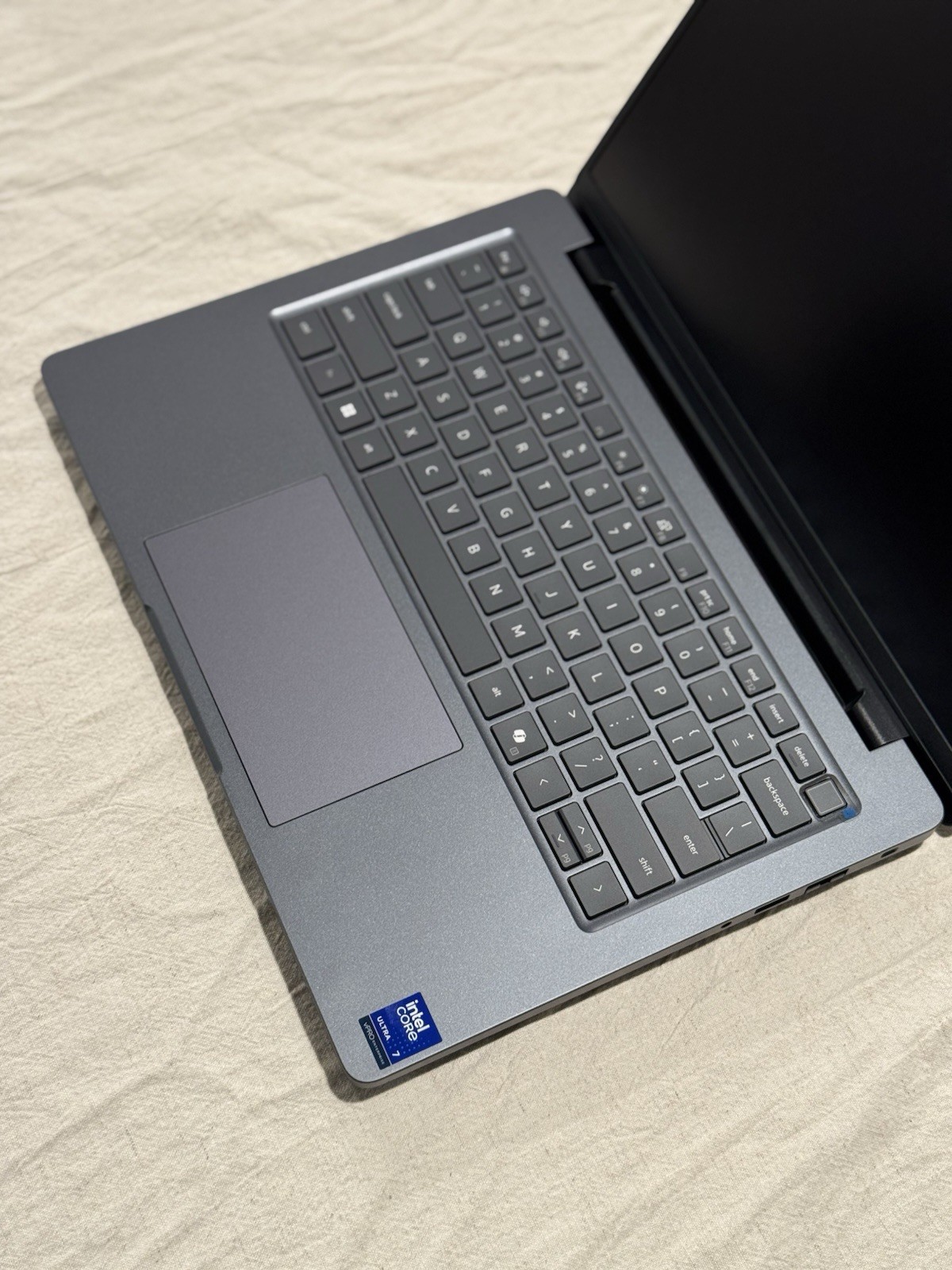 Dell Pro Max 14 MC14250 – Intel Core Ultra 7 265H, 32GB RAM, 2TB SSD RTX PRO 500