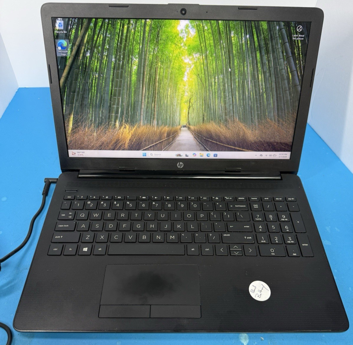 HP 15-dB0011dx Laptop 15″/AMD A6-9225 /4GB RAM/1TB HD 2.60GHZ BATTERY ISSUE