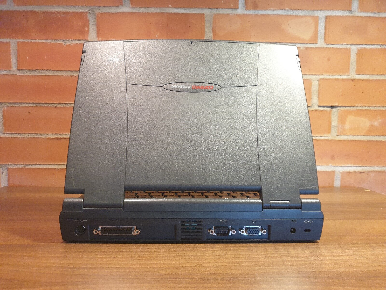 Compaq Presario 1207 – Rare Vintage Laptop Fully Functional