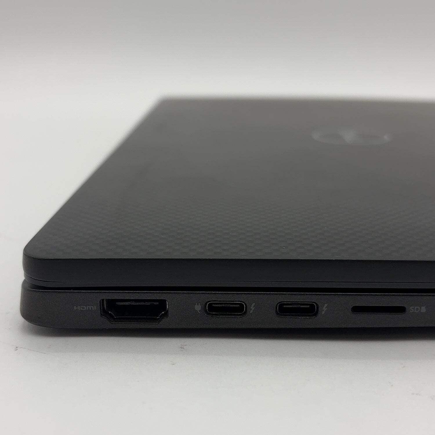 Broken Dell Latitude 7410 14″ i5-10310U 1.7GHz 16GB RAM 256GB SSD Bright Spots