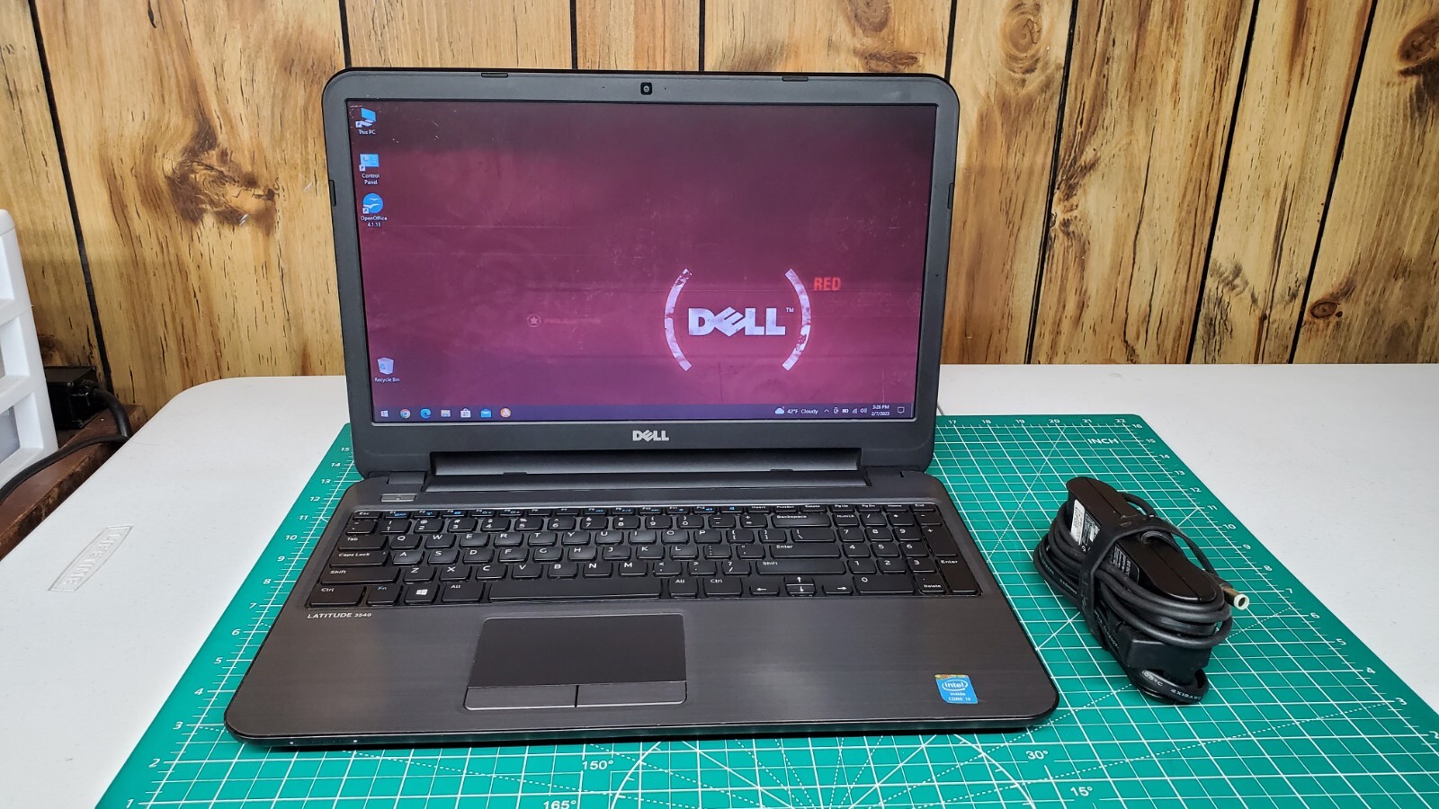 DELL LATITUDE 3540, 15.6” DISP, CORE i3-4010U, 8GB RAM, 128GB SSD, WINDOWS 10.