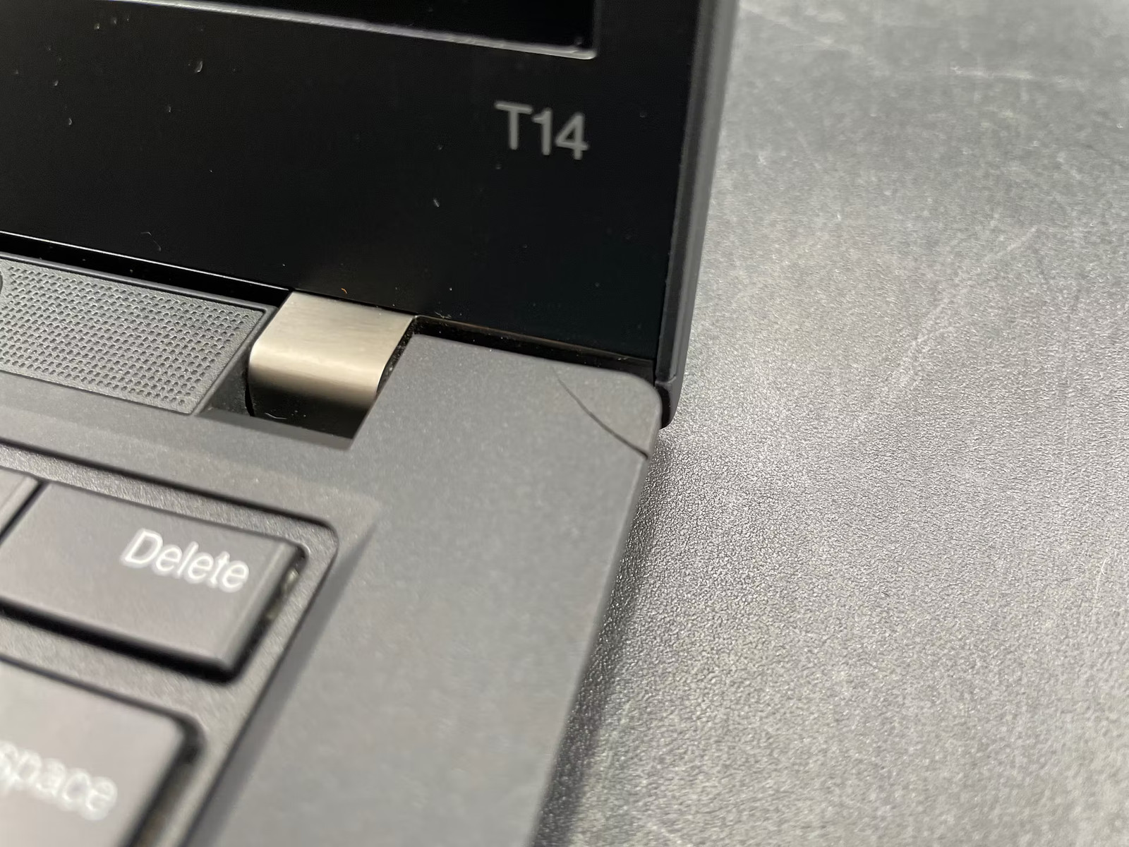 LENOVO ThinkPad T14 Gen 1 Used (i7-10510U CPU @ 1.80GHz-16GB-512GB NVMe)