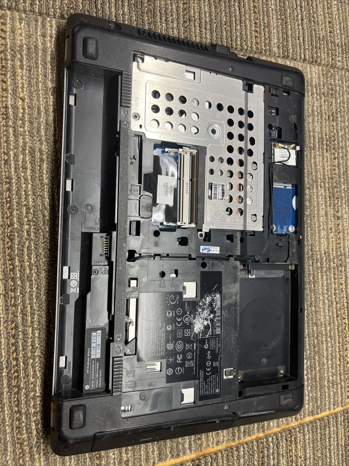 HP ProBook 4540s-i3-PARTS-NO HDD/RAM/BATTERY-Damaged Screen-Laptop ONLY 443
