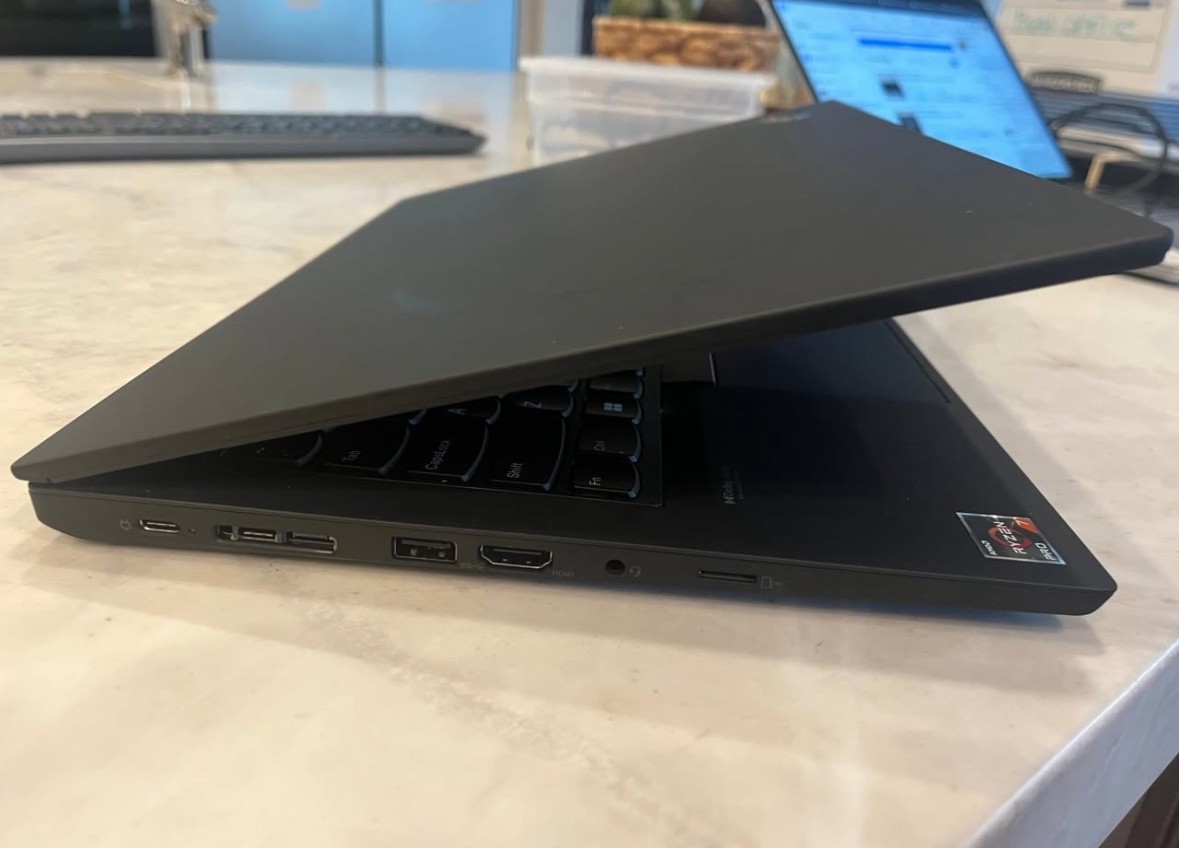 Lenovo ThinkPad P14s Gen 2 (512GB SSD, Intel Core i7 11th Gen., 4.80 GHz, 16GB)