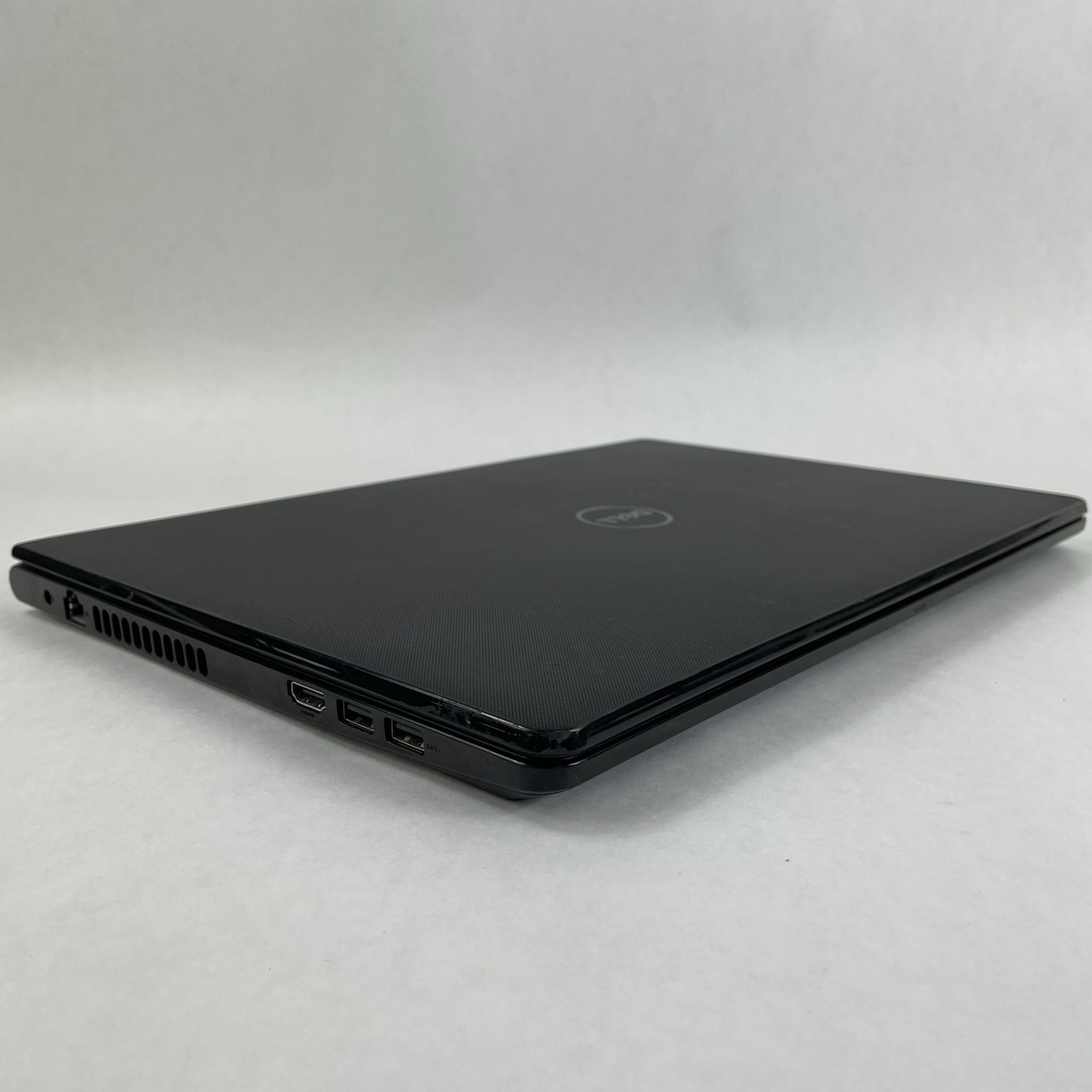 Dell Inspiron 3576 15.6″ i5-8250U 1.60 GHz 8 GB RAM No SSD/OS/AC/Batt