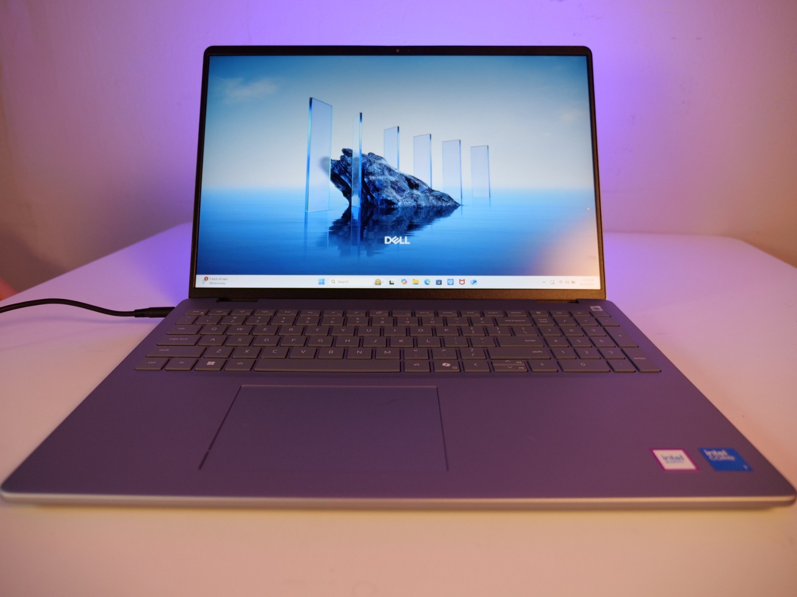 Dell 16 (DC16251) — 16″ FHD+ Touchscreen — Intel Core 7 150U / 16GB / 1TB SSD