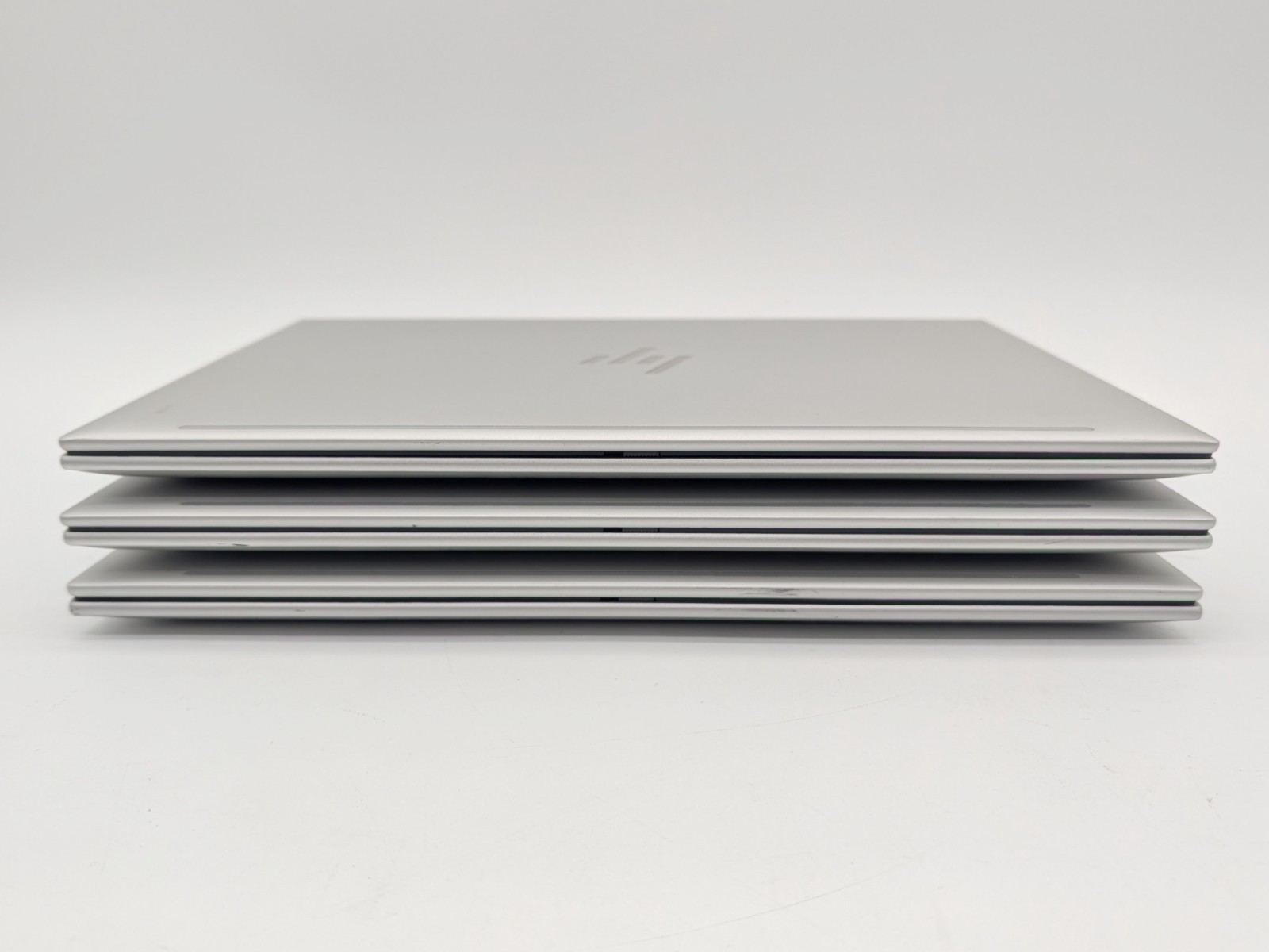 Lot of 3 HP EliteBook 840 G9 – Intel Core i7-1265U 16GB DDR5 RAM 512GB SSD No OS