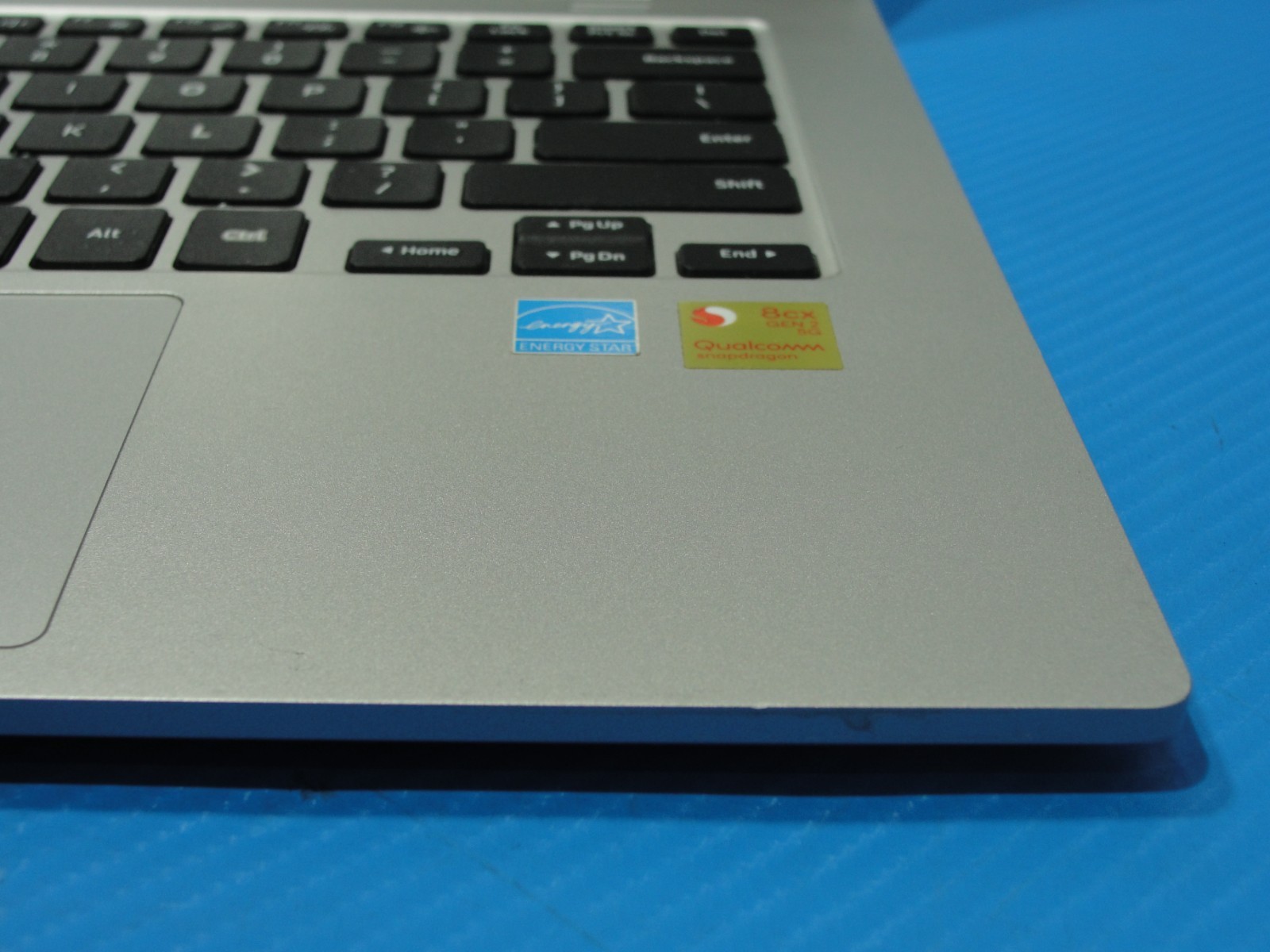 Samsung Galaxy Book Go A5A5-PAKA 14″ FHD Snapdragon8cxGen2 3.15GHz 8GB 256GB HDD