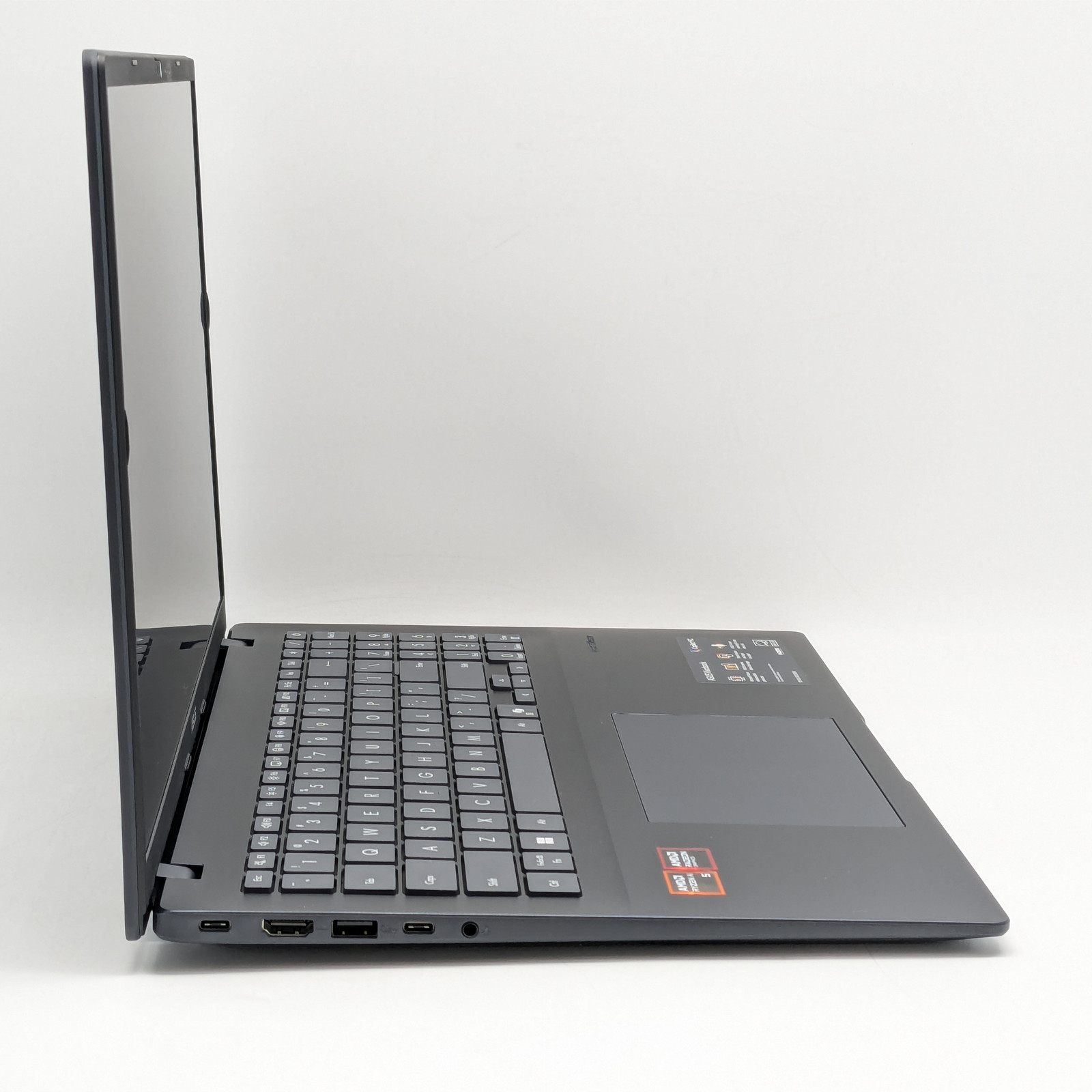 ASUS VivoBook 16 M1607 16″ AMD Ryzen AI 5 330 16GB DDR5 512GB SSD Windows 11H