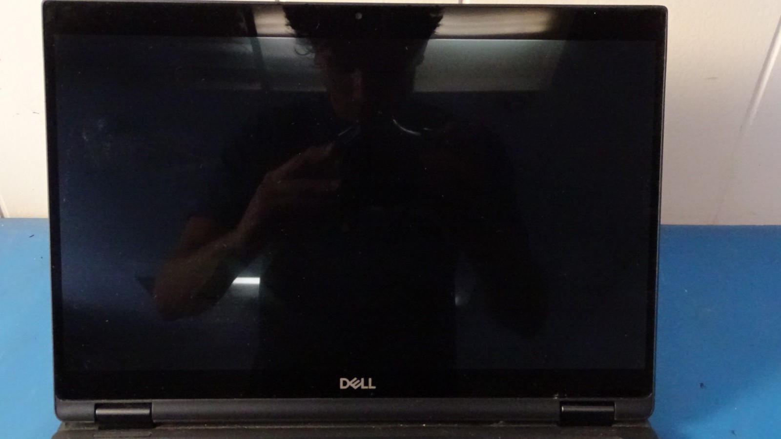 Dell Latitude 7390 2-in-1 Laptop (AS AS)