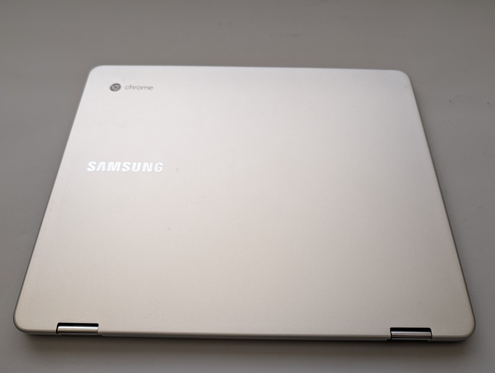 SAMSUNG Chromebook Plus 12.3-Inch (32GB, ARM Cortex-A Series, 2GHz, 4GB) Laptop