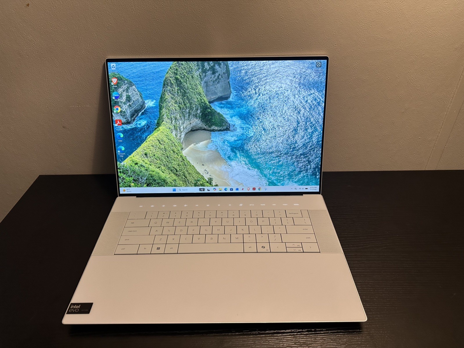 Dell XPS 16 (2025) RTX 4050 Gaming/CAD laptop Core Ultra 7 16GB RAM 1TB SSD
