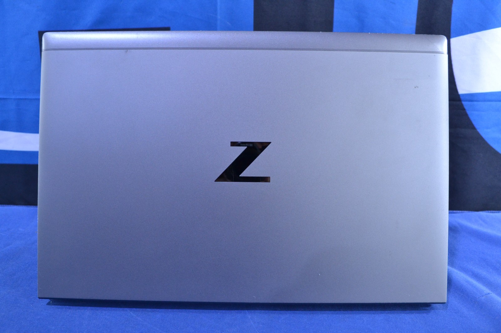 HP ZBook Firefly 14 G8 i7-1185G7/ 16GB/ 512GB/ Win 11 (J071302)