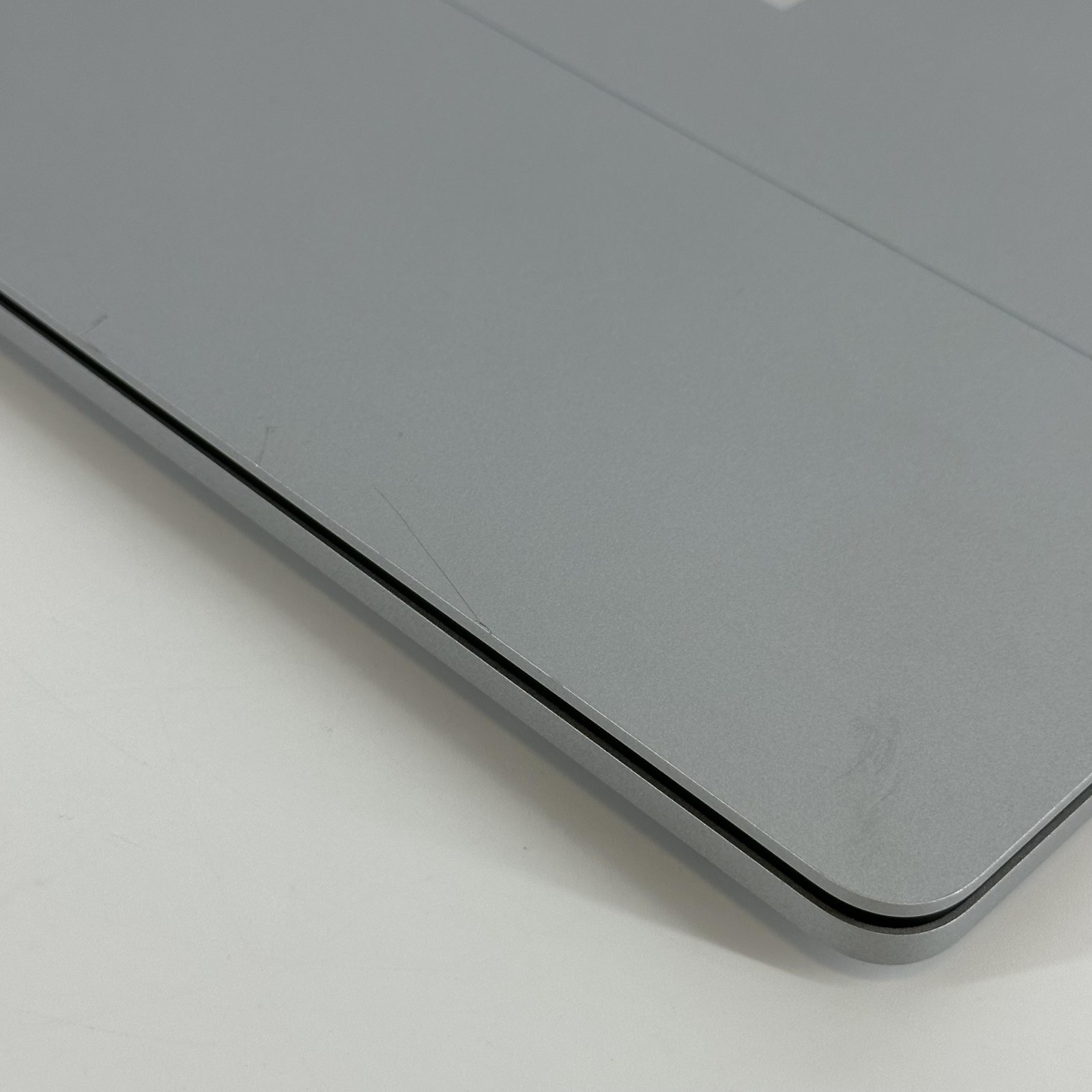 Microsoft Surface Laptop Studio 14 2K i7-11370H 3.3GHz 16GB 512GB RTX 3050 Ti