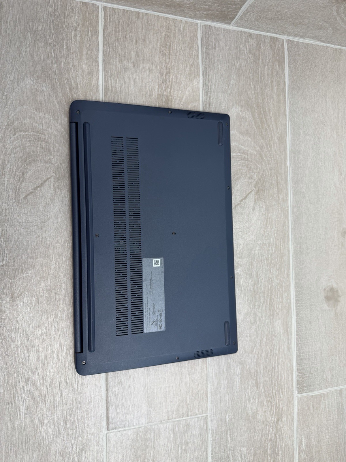 Lenovo IdeaPad 1 15IJL7 15.6″ Pentium Silver N6000 4GB RAM 128GB SSD Win-11