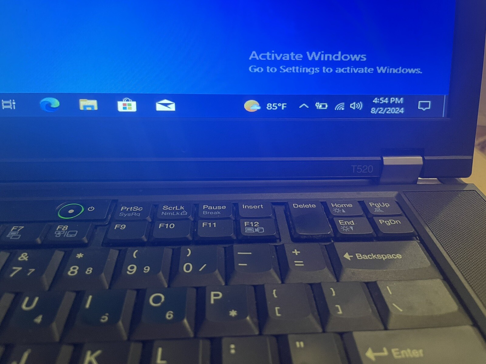 Lenovo ThinkPad T520 15.6in 2.8 GHZ 6GB RAM 60GB HDD Win 10 Pro Read Info