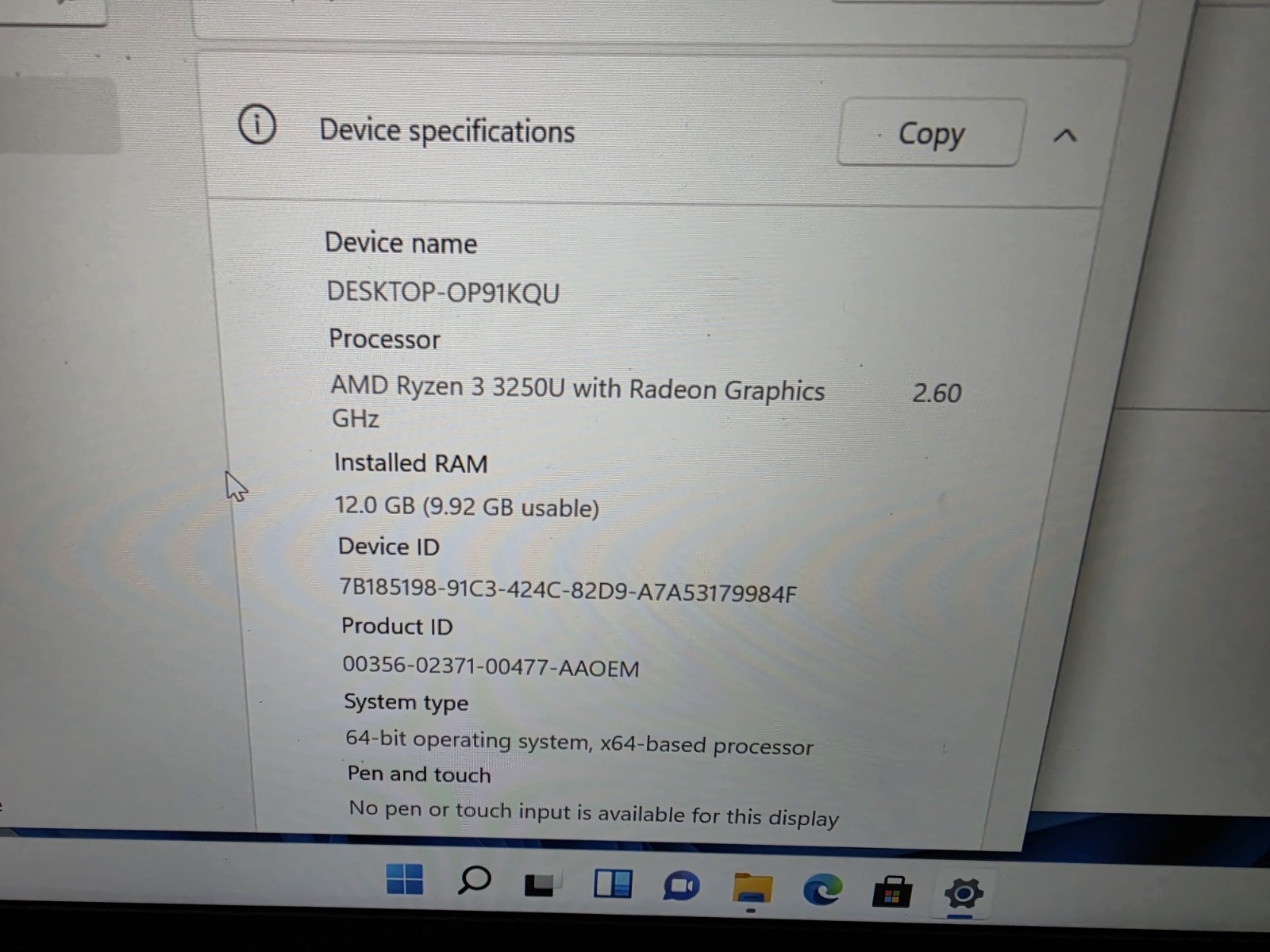 HP 14-DK1035WM 14” FHD AMD Ryzen™ 3 3250U 2.60ghz 12GB RAM 256GB SSd
