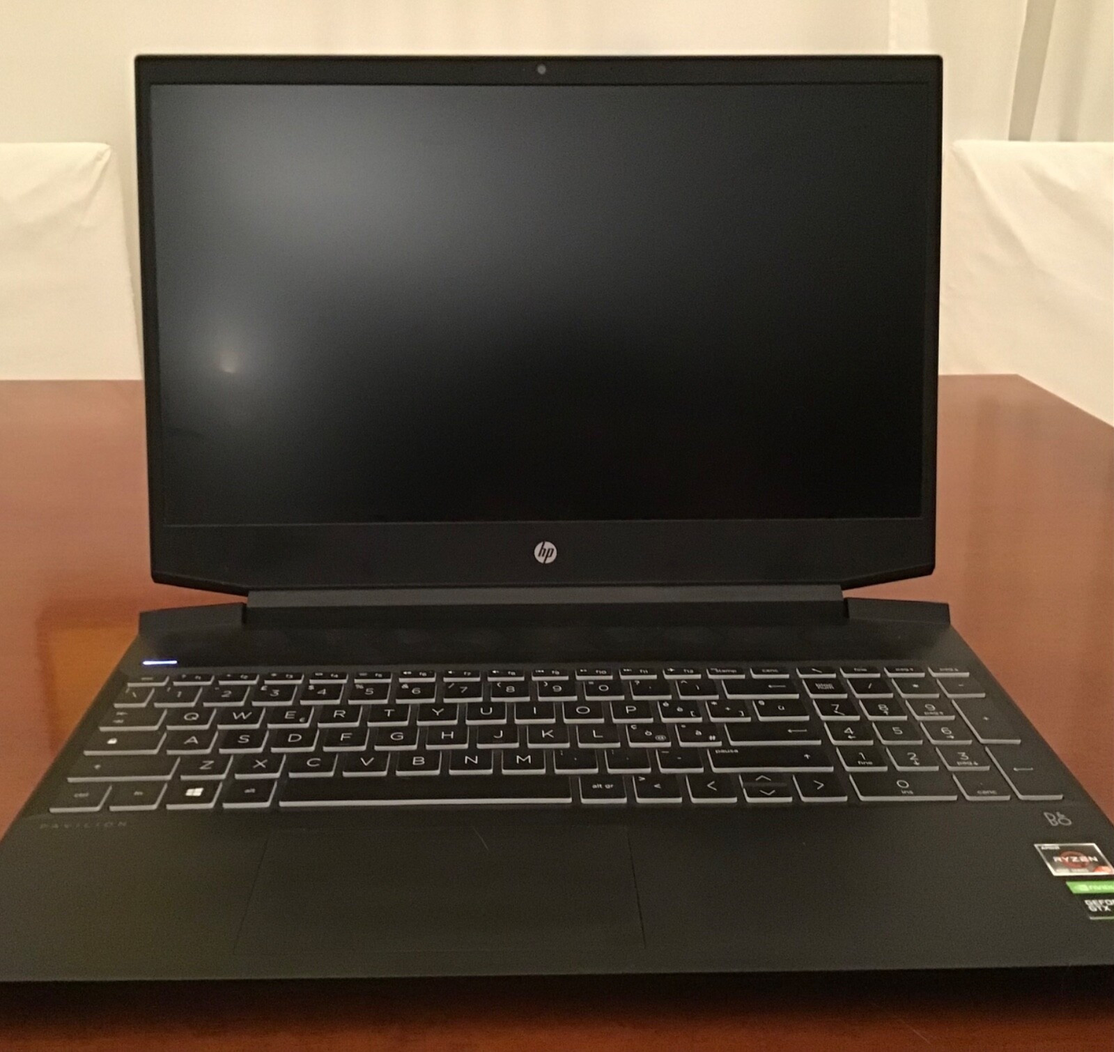 HP Pavilion Gaming 15-ec1000 15.6″ (512GB SSD, AMD Ryzen 5 4600H, 3.00GHz,…