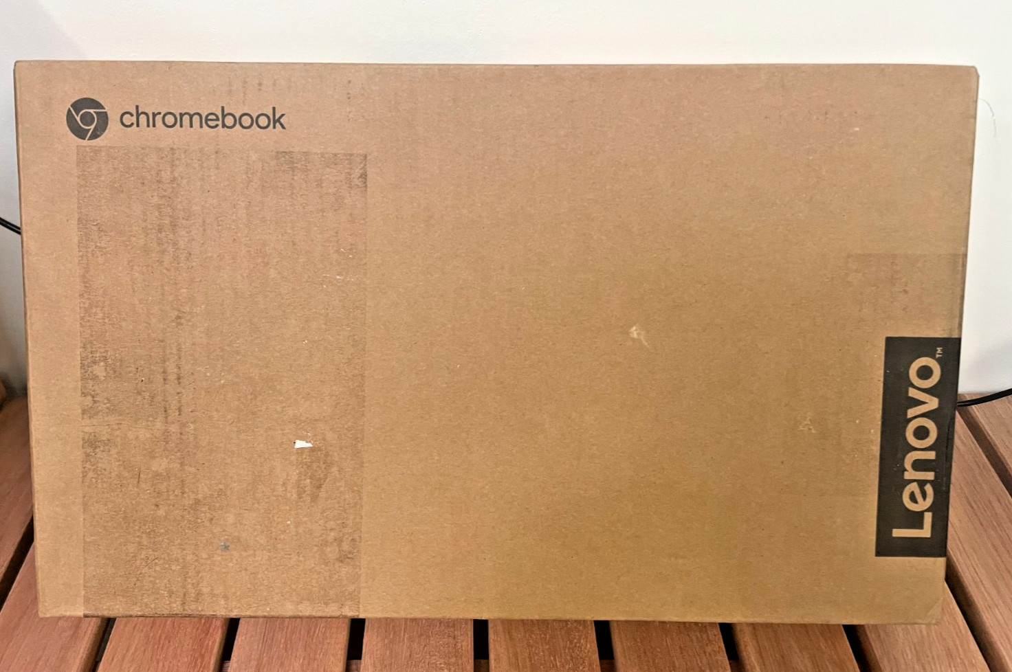 Lenovo 300e Chromebook 2nd gen intel n4020 1.1ghz 32GB storege EMMC