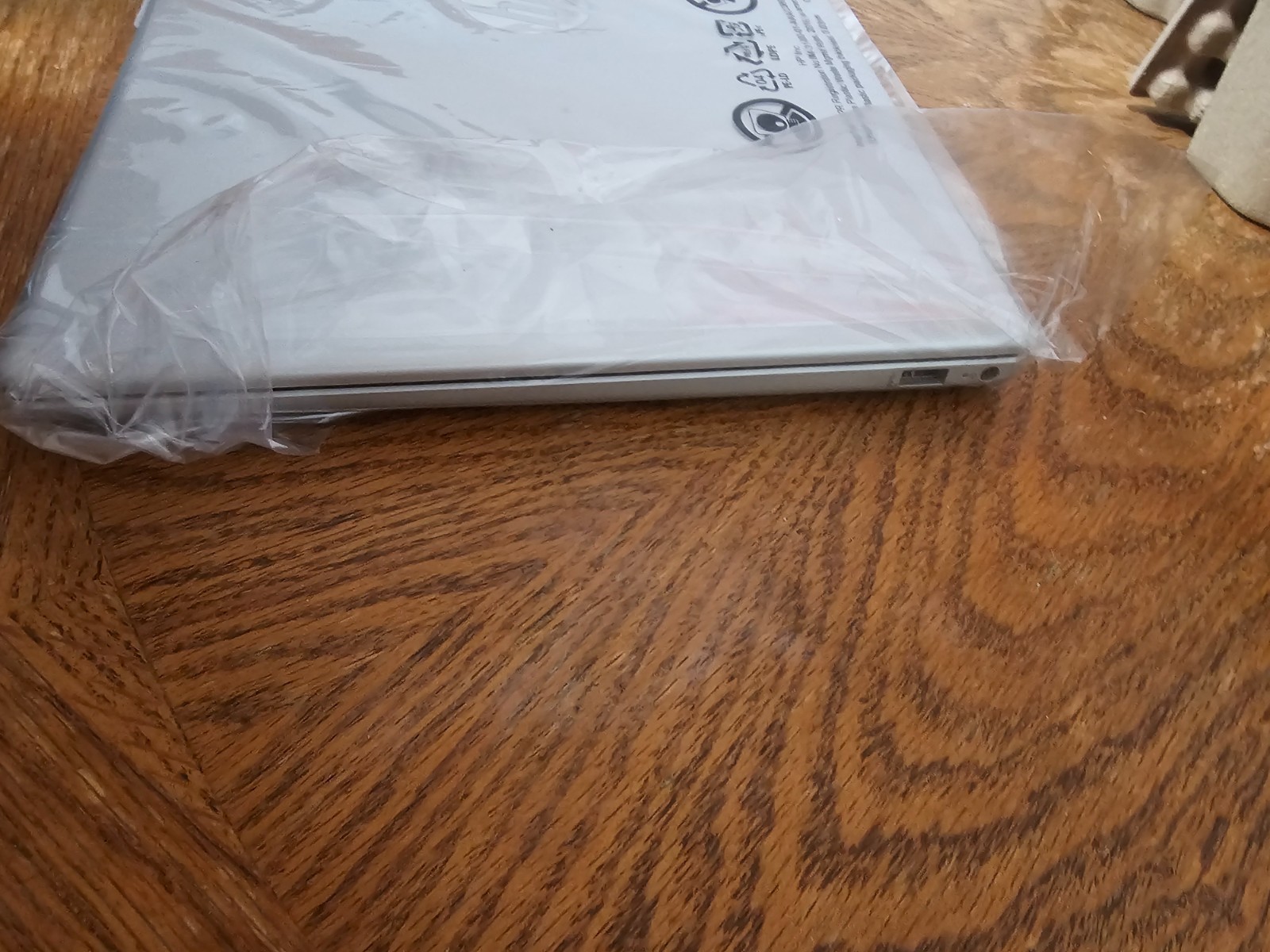 hp 15.6 silver, New never used, $600 retail, HDMI port, 2 USB C ports, 8gb Ram