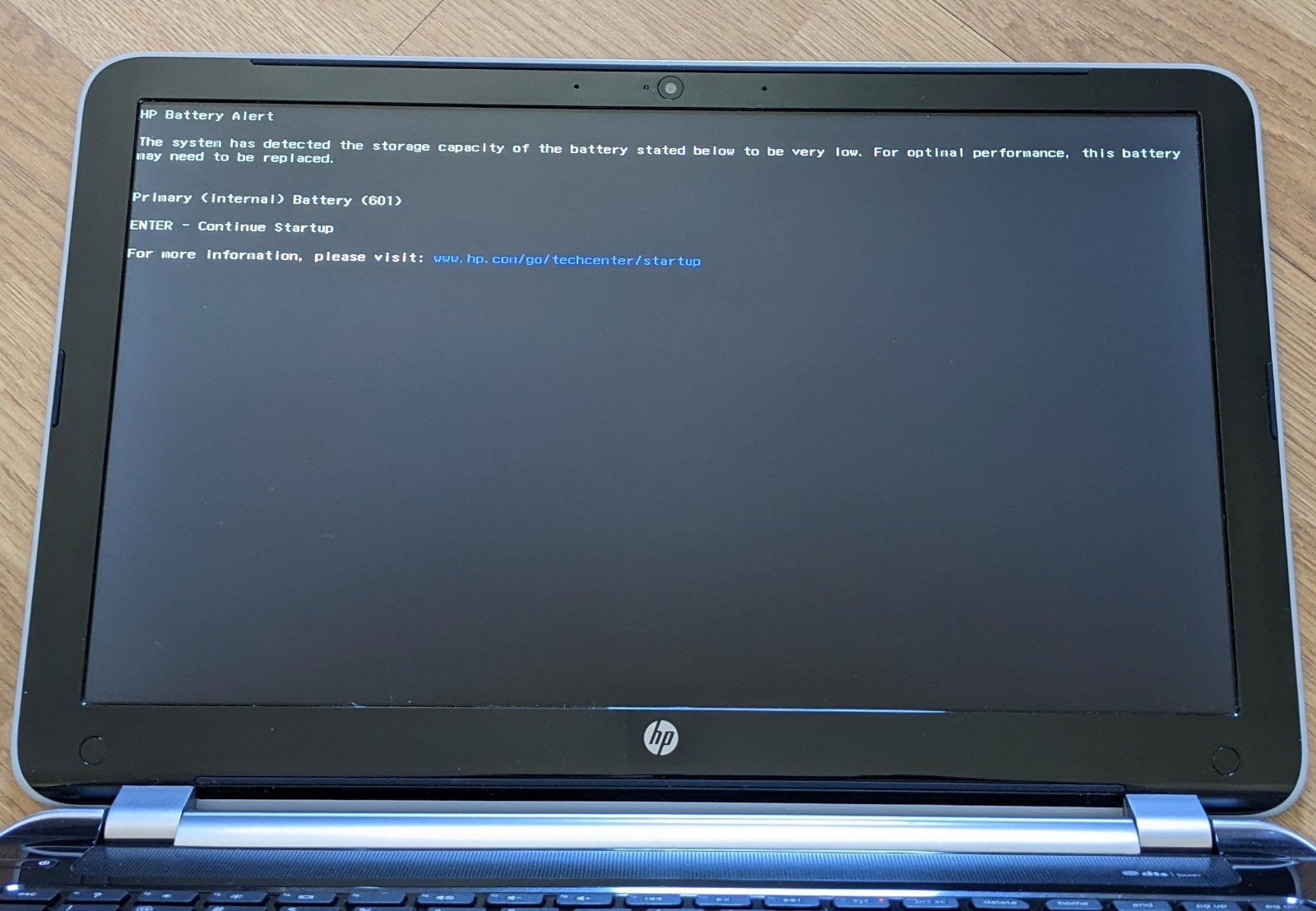 HP Pavilion 15-n237nr Laptop AMD A8-4555M 4GB Ram 700GB HDD Windows 10 DEAD BATT