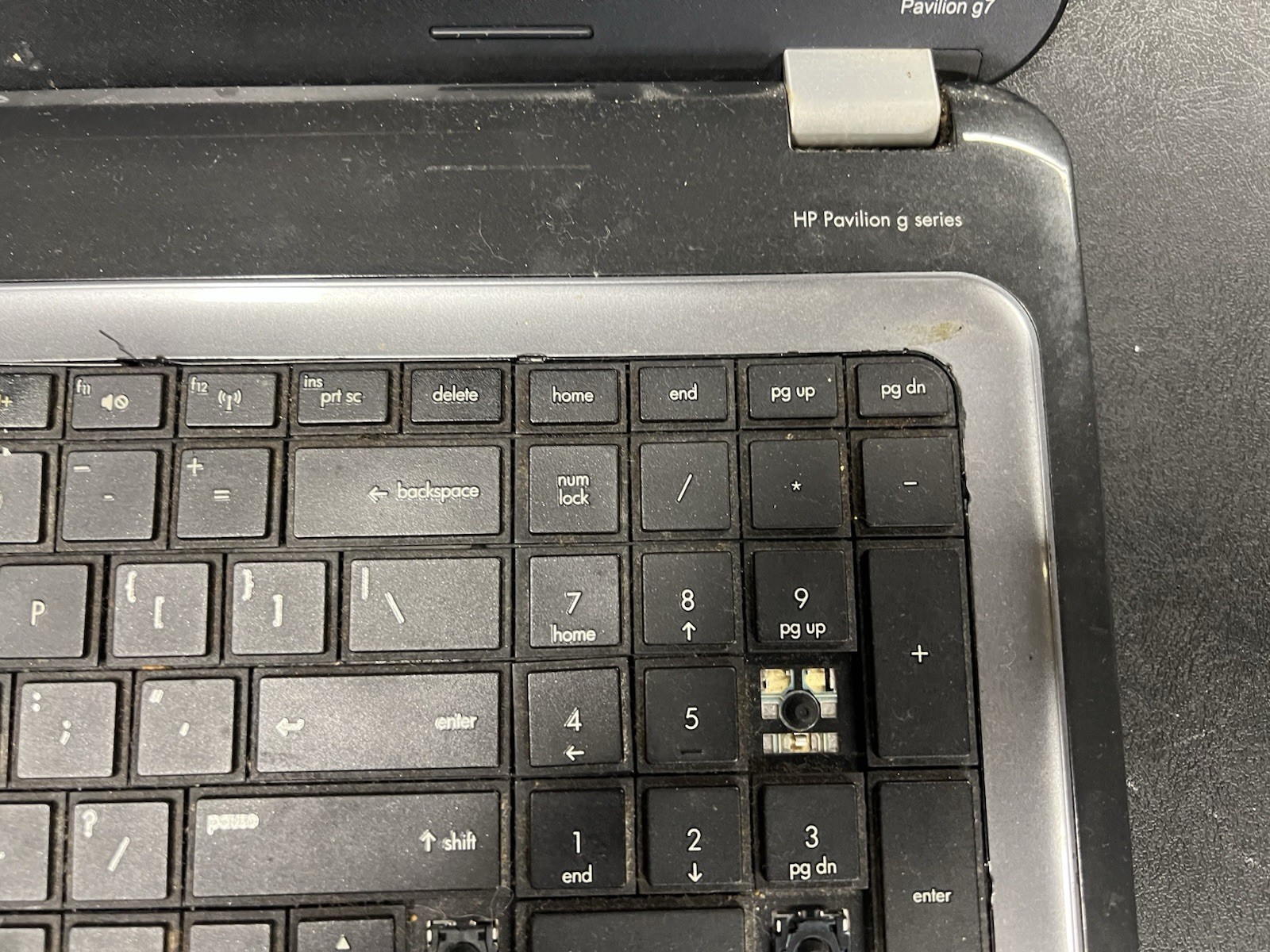 HP Pavilion g7-1338dx 17.3″ Intel Core i3 Processor Laptop For Parts