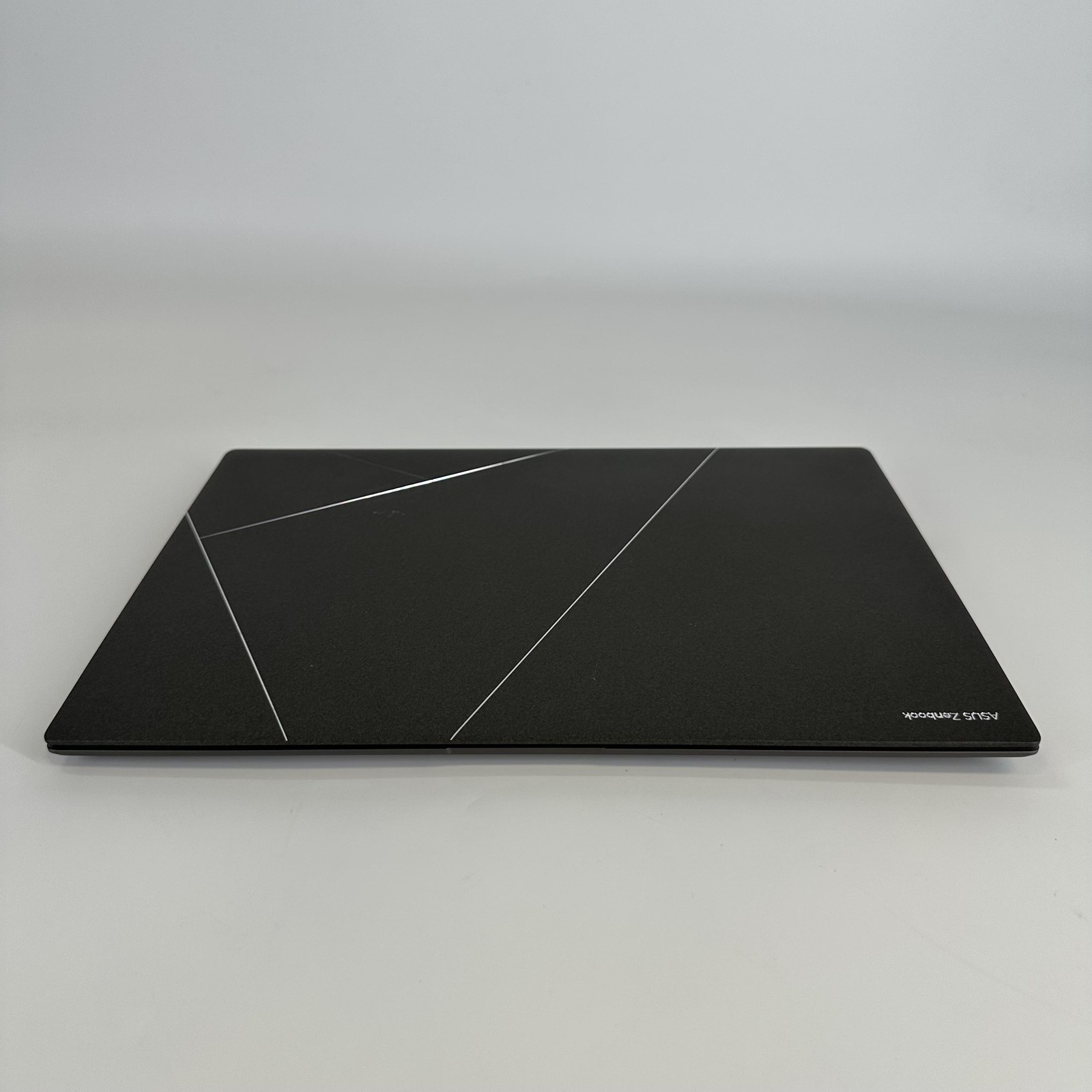 Asus Zenbook S 14 Gray QHD+ TOUCH 2.2 GHz Ultra 7 256V 16GB 1TB SSD Excellent