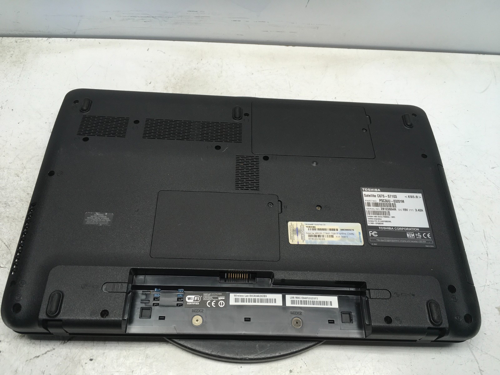 Toshiba Satellite C675-S7103 Intel Pentium Dual-Core B960 2.2GHz 4 GB NO HDD